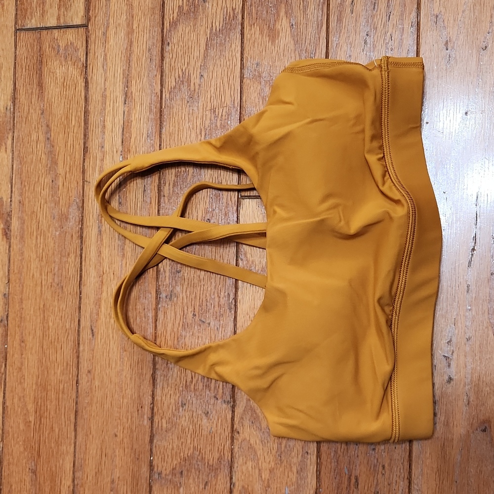 Lululemon Sports bra Size 6